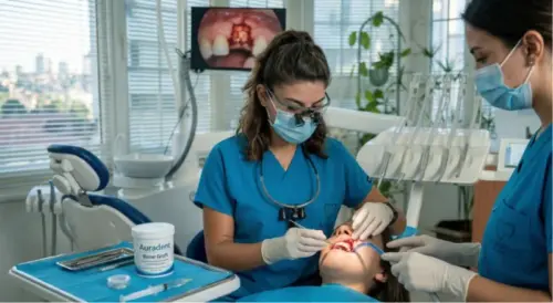 AuraDent Kıbrıs'ta Kemik Grefti ameliyatından bir kare